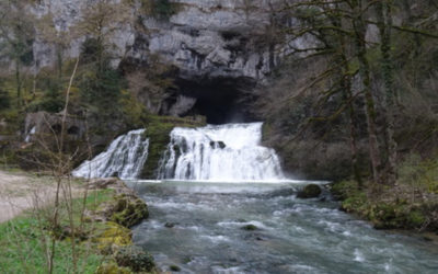 Source et grotte du Lison