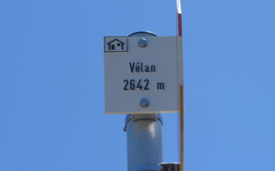 Cabane du Vélan (2642 m)